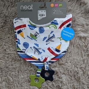 Bibs with teethers
